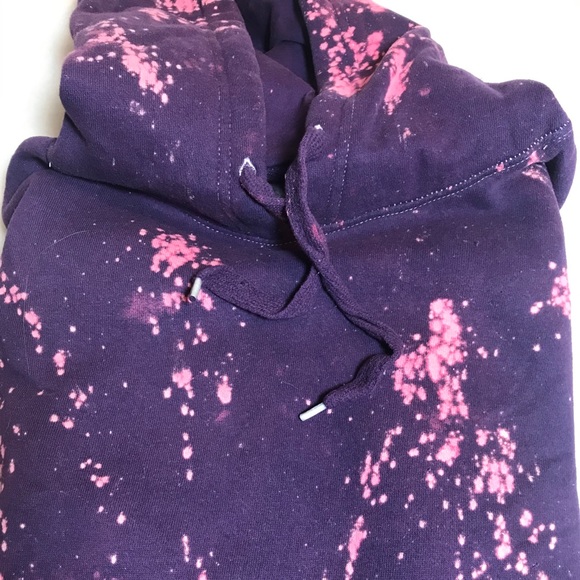 SALE! Urban Renewal Vtg Oversized Bleached Hoodie - Picture 7 of 10